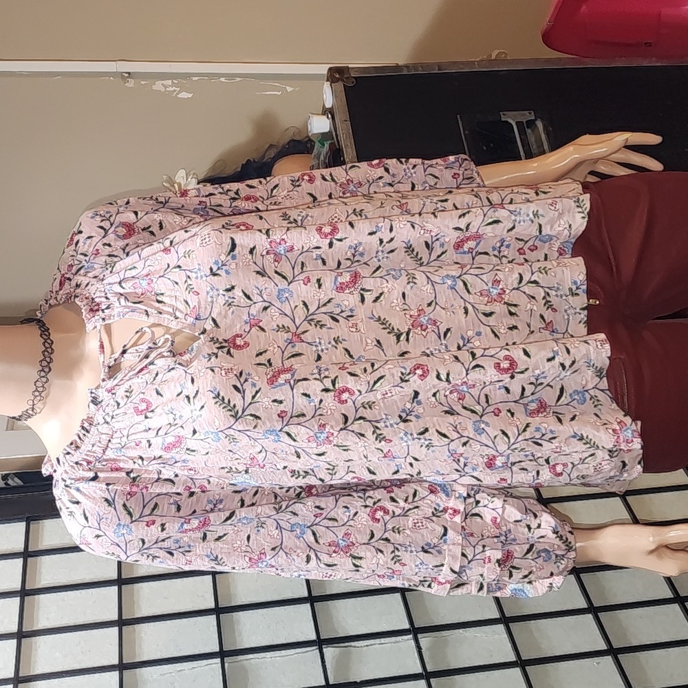 Wonderly Petite Smocked Neck Printed Peasant Top